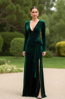 Load image into Gallery viewer, Dark Green Velvet V-Neck Long Sleeves Formal Dress with Slit
