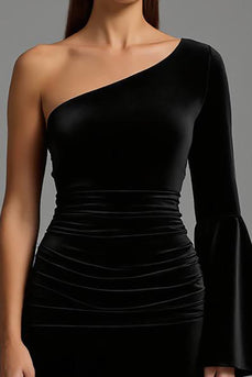 Black One Shoulder Ruched Velvet Long Formal Dress
