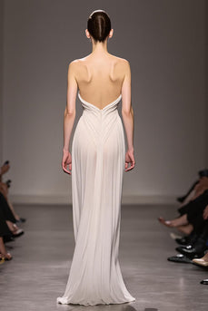 Elegant Ivory Sheath Strapless Ruched Long Formal Dress