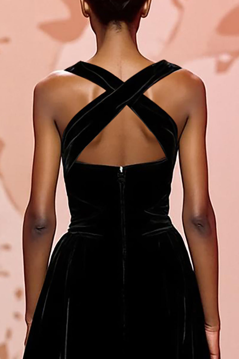 Load image into Gallery viewer, Simple Black Velvet Keyhole Long Formal Dress