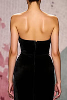 Load image into Gallery viewer, Simple Black Velvet Mermaid Strapless Long Formal Dress