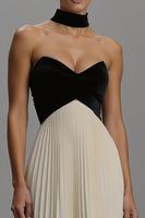 Load image into Gallery viewer, Black and White Sweetheart Pleated Long A-Line Formal Dress