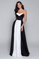 Load image into Gallery viewer, Black and White Sweetheart A Line Long Formal Dress
