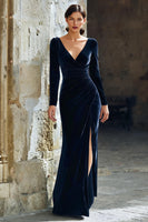 Load image into Gallery viewer, Navy V-Neck Mermaid Velvet Long Mother of the Bride Dress with Sleeves