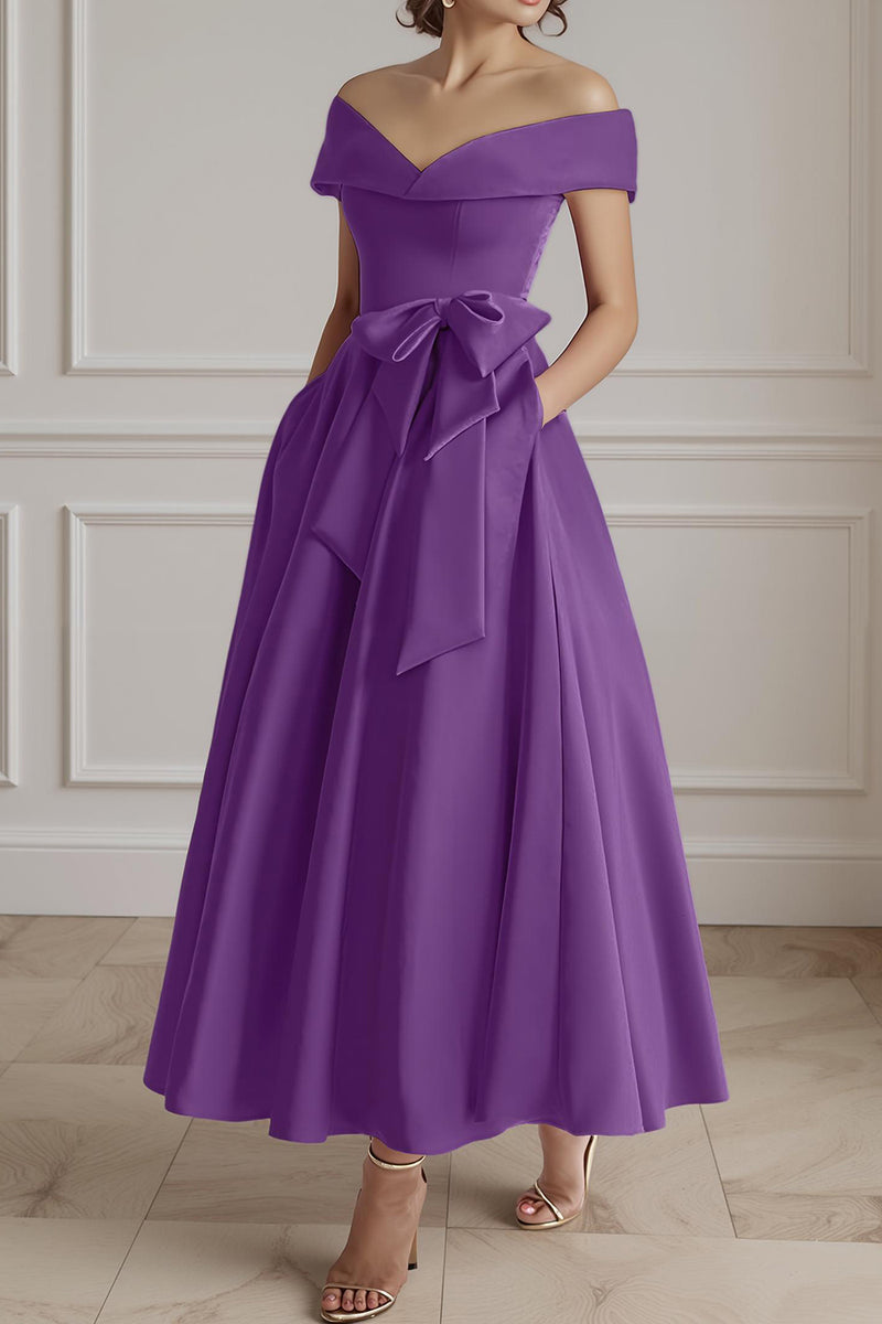 Load image into Gallery viewer, Burgundy Off the Shoulder A Line Long Mother of the Bride Dress with Bow