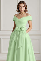 Load image into Gallery viewer, Burgundy Off the Shoulder A Line Long Mother of the Bride Dress with Bow