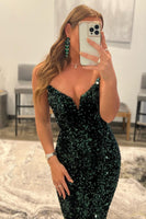 Load image into Gallery viewer, Sparkly Dark Green Sequins Mermaid Sweetheart Long Formal Dress