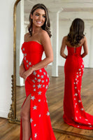 Load image into Gallery viewer, Red Strapless Mermaid Long Formal Dress with Stars