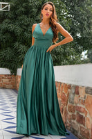 Load image into Gallery viewer, Green Deep V-Neck Long Formal Dress