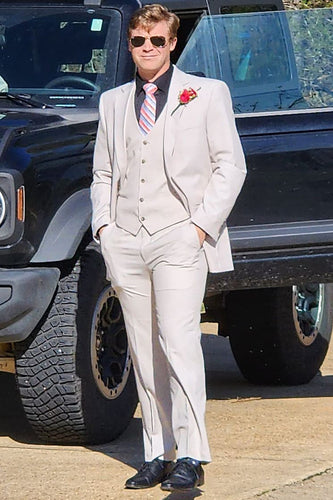 White Jacquard Notched Lapel 3 Piece Formal Wedding Suits