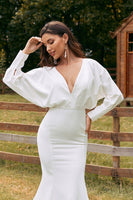 Load image into Gallery viewer, Simple Ivory Long Sleeves Mermaid Wedding Dress