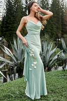 Load image into Gallery viewer, Sheath Spaghetti Straps Light Green Long Bridesmaid Dress with Bowknot